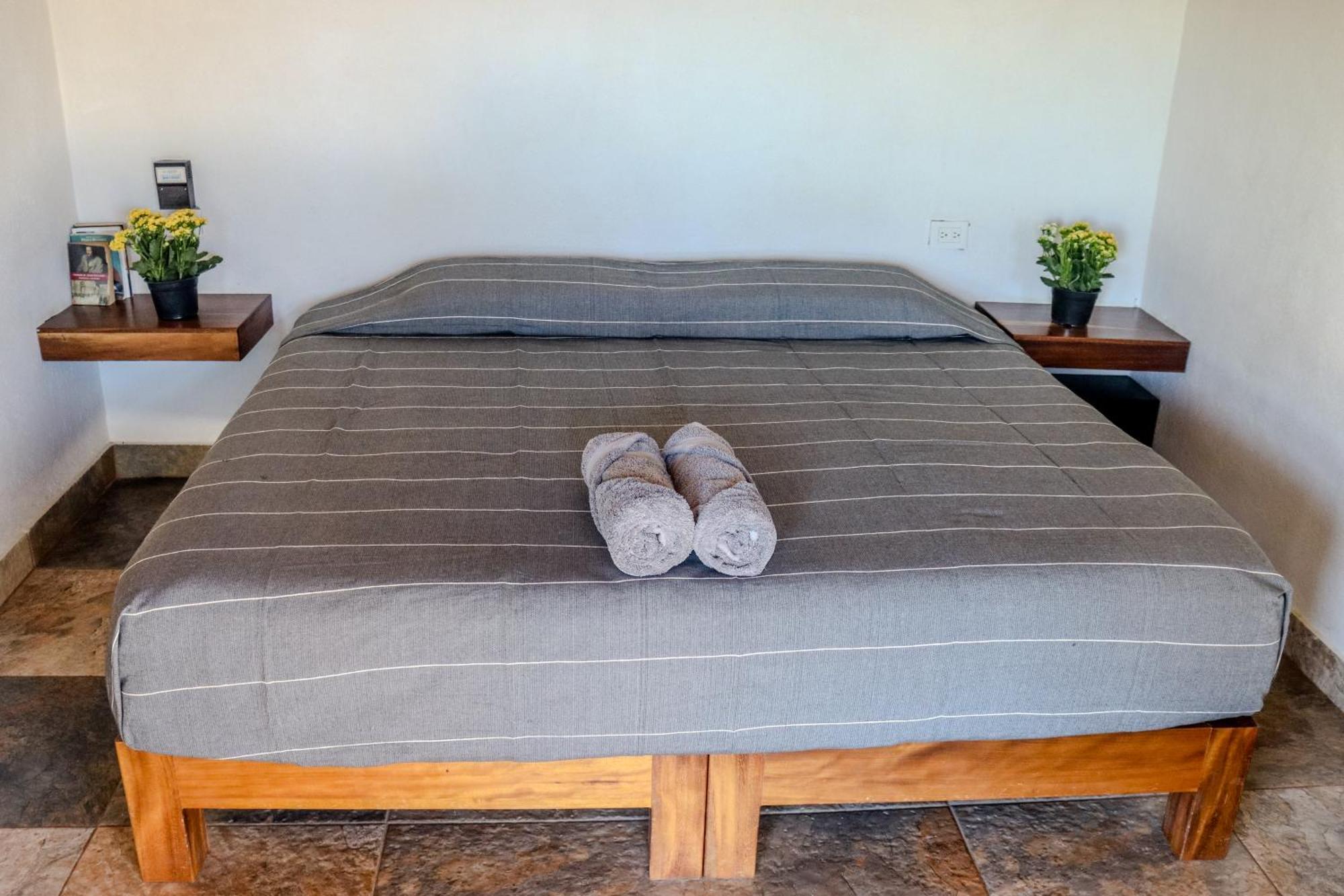 La Aldea Zipolite Hotel Bagian luar foto
